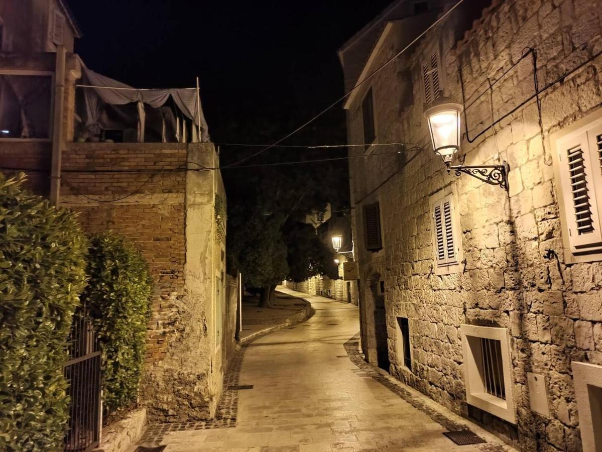 Апартаменты The Center Of Split, Renovated Stone House Экстерьер фото
