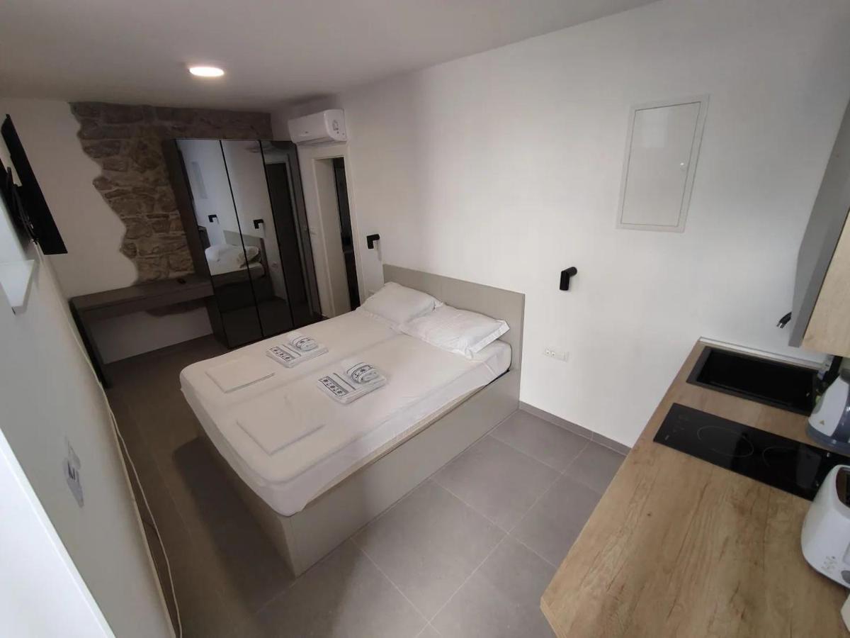 Апартаменты The Center Of Split, Renovated Stone House Экстерьер фото